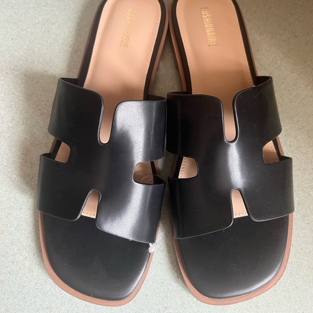 Black Leather Slip-On sandal Sz 9.5 NWOB